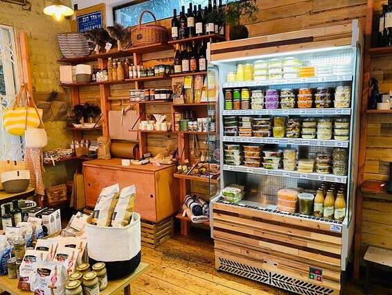 מעדניית לאנד של רשת בתי הקפה ג'אבה // צילום: שלי בלייר